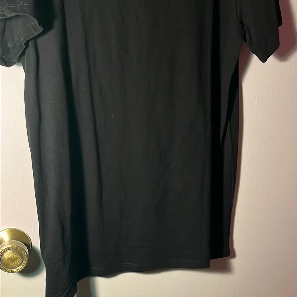 GUESS Black Graphic Men's T-Shirt - Picture 10 of 11